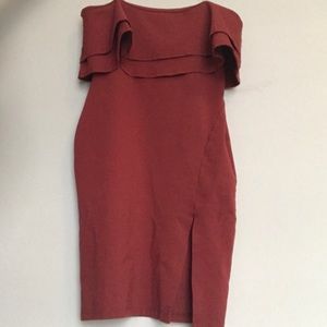 NEVER WORN rust color off the shoulders with split